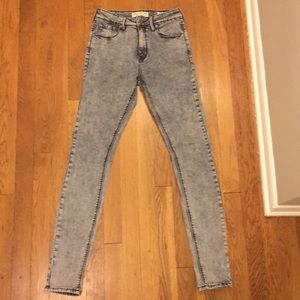 Bullhead high wasted jeans from Pacsun. Worn once!